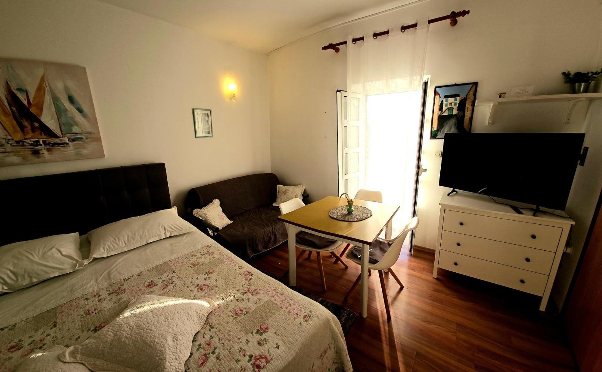Viktorija Apartments Seget Vranjica Exteriör bild