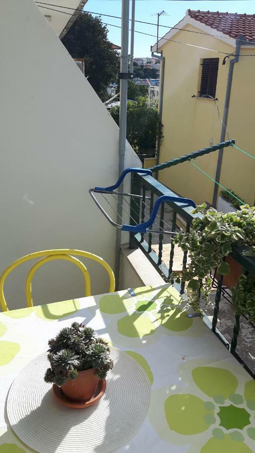 Viktorija Apartments Seget Vranjica Exteriör bild